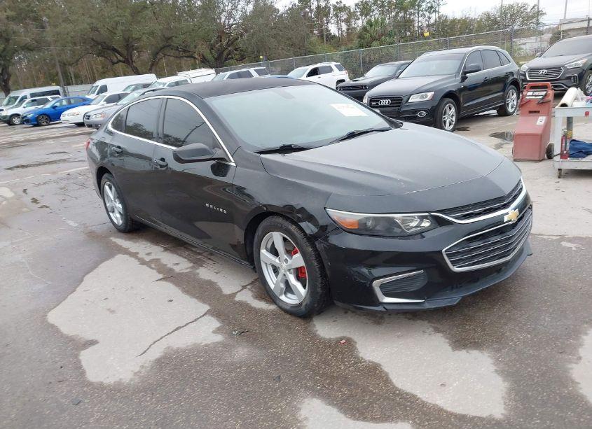 2017 Chevrolet Malibu LS (VIN 1G1ZB5ST1HF169709) main photo
