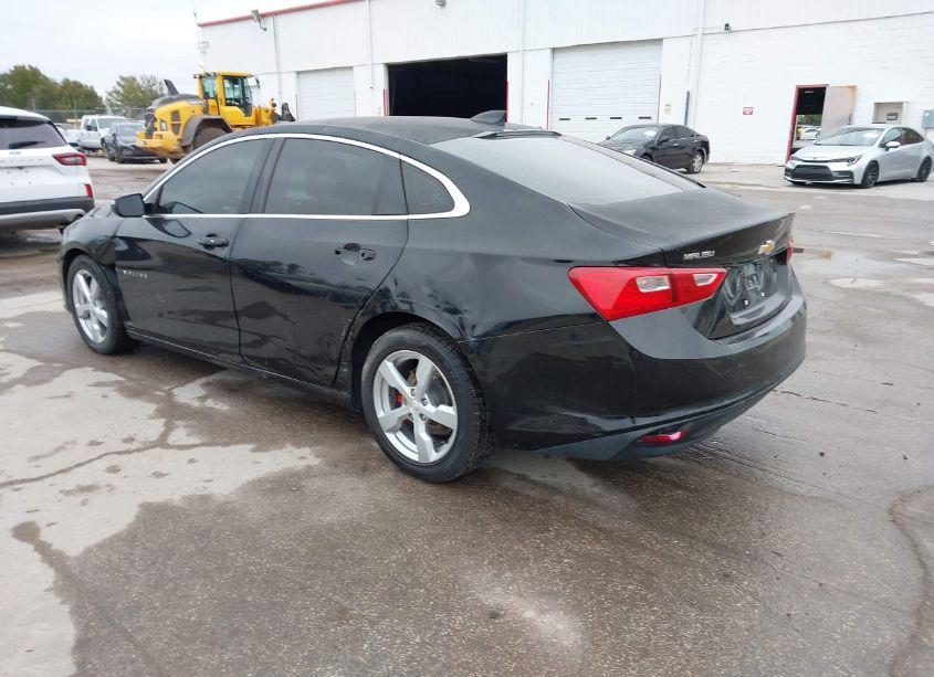 Photo 3 of 2017 Chevrolet Malibu LS (VIN 1G1ZB5ST1HF169709)