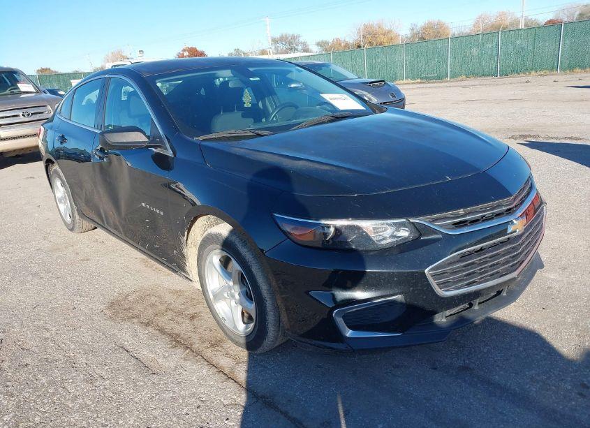 2017 Chevrolet Malibu LS (VIN 1G1ZB5ST1HF177003) main photo