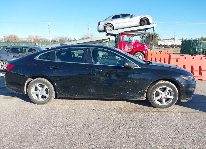 Photo 13 of 2017 Chevrolet Malibu LS (VIN 1G1ZB5ST1HF177003)