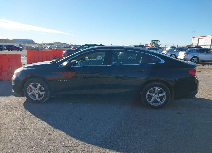 Photo 14 of 2017 Chevrolet Malibu LS (VIN 1G1ZB5ST1HF177003)