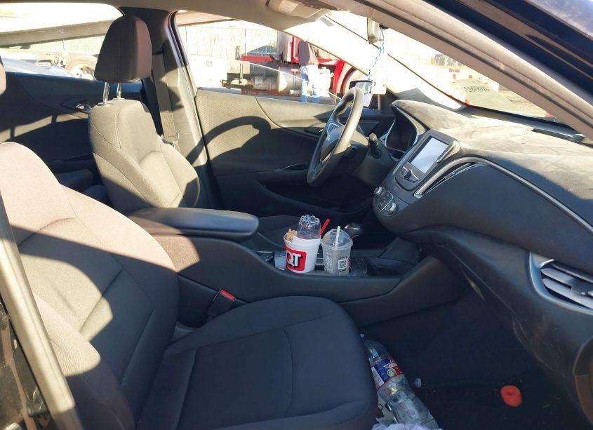 Photo 5 of 2017 Chevrolet Malibu LS (VIN 1G1ZB5ST1HF177003)