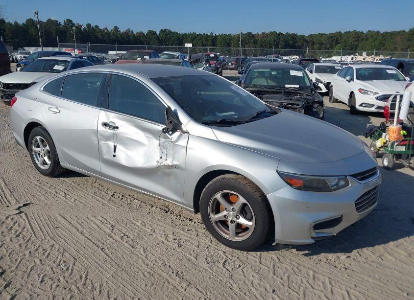2017 Chevrolet Malibu LS (VIN 1G1ZB5ST1HF182198) main photo