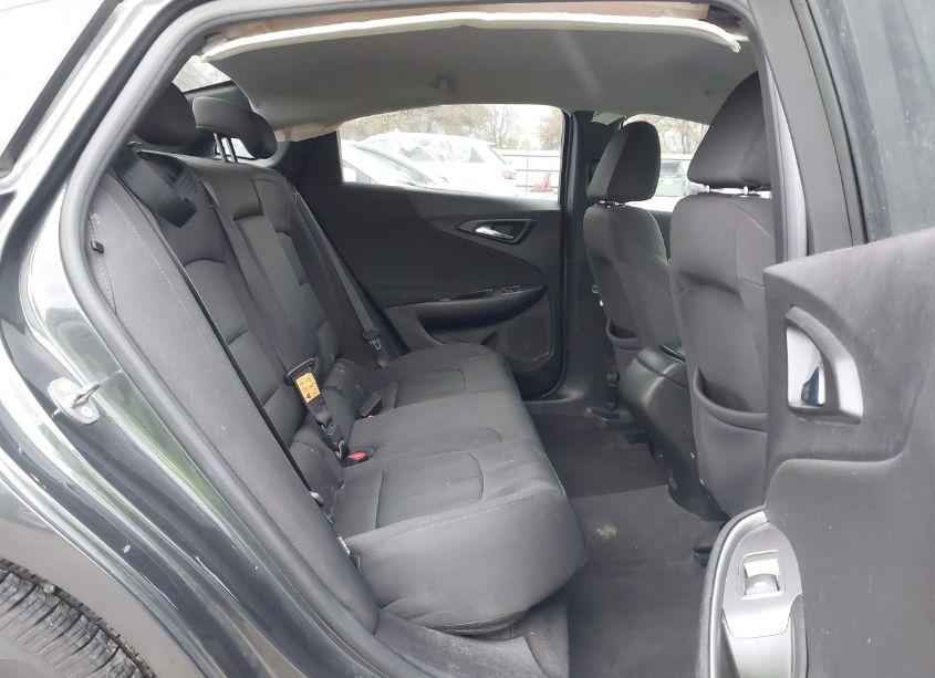 Photo 8 of 2017 Chevrolet Malibu LS (VIN 1G1ZB5ST1HF183027)