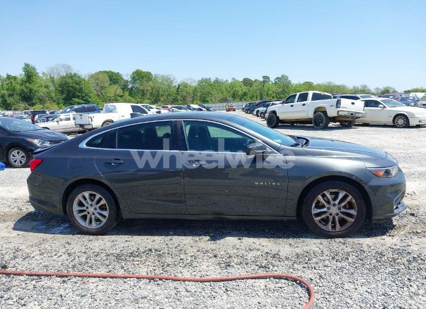 Photo 13 of 2017 Chevrolet Malibu LS (VIN 1G1ZB5ST1HF284889)