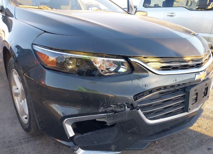 Photo 6 of 2017 Chevrolet Malibu LS (VIN 1G1ZB5ST1HF290398)