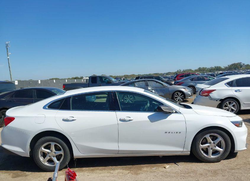 Photo 12 of 2018 Chevrolet Malibu 1LS (VIN 1G1ZB5ST1JF180909)