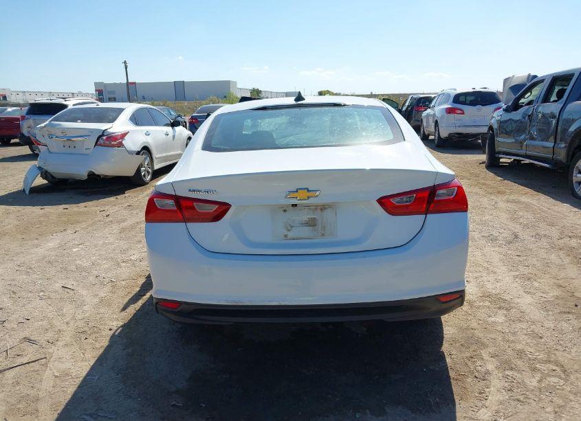Photo 15 of 2018 Chevrolet Malibu 1LS (VIN 1G1ZB5ST1JF180909)