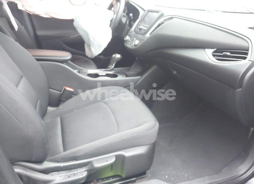 Photo 5 of 2018 Chevrolet Malibu 1LS (VIN 1G1ZB5ST1JF227159)