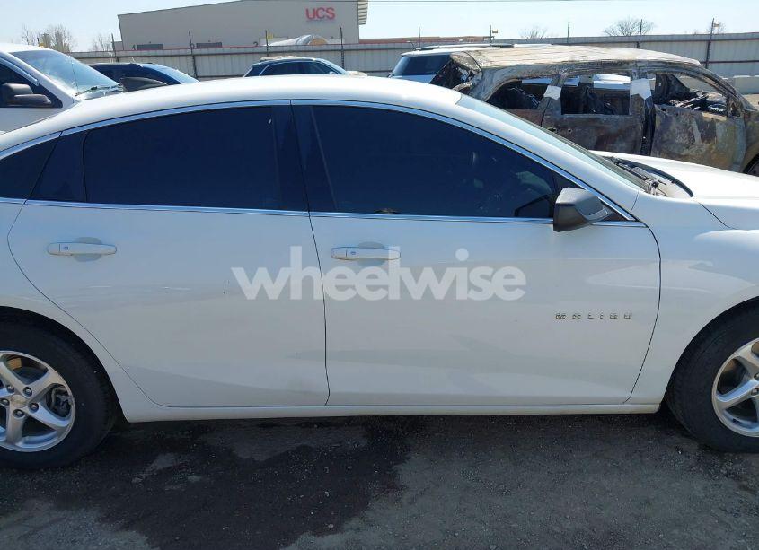 Photo 13 of 2018 Chevrolet Malibu 1LS (VIN 1G1ZB5ST1JF234242)