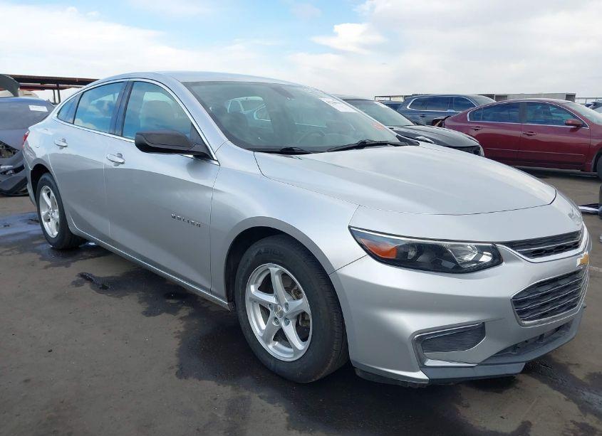 2018 Chevrolet Malibu 1LS (VIN 1G1ZB5ST1JF235259) main photo