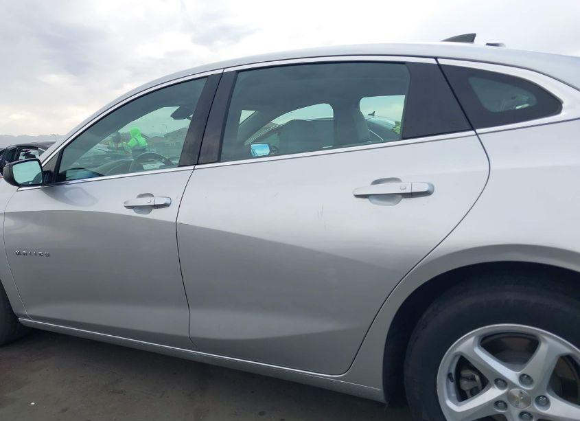 Photo 15 of 2018 Chevrolet Malibu 1LS (VIN 1G1ZB5ST1JF235259)