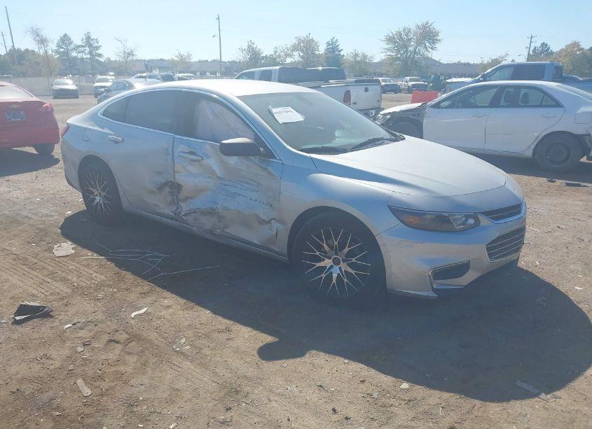 2018 Chevrolet Malibu 1LS (VIN 1G1ZB5ST1JF242079) main photo