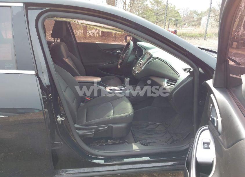 Photo 5 of 2018 Chevrolet Malibu 1LS (VIN 1G1ZB5ST1JF258363)