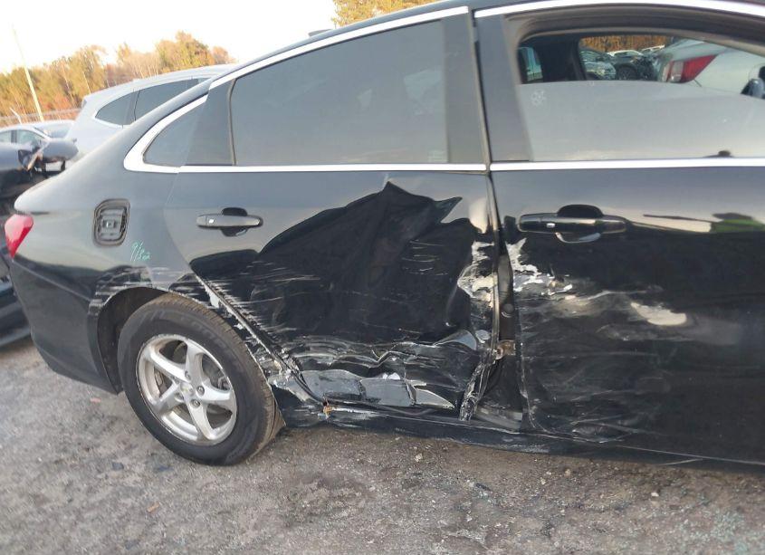 Photo 6 of 2018 Chevrolet Malibu 1LS (VIN 1G1ZB5ST1JF281724)