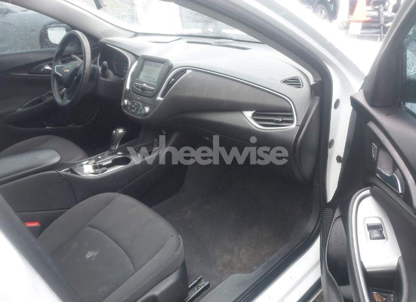 Photo 5 of 2018 Chevrolet Malibu 1LS (VIN 1G1ZB5ST1JF293131)