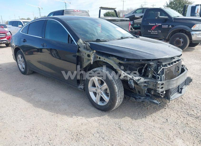 2019 Chevrolet Malibu 1LS (VIN 1G1ZB5ST1KF219936) main photo