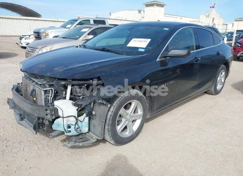 Photo 2 of 2019 Chevrolet Malibu 1LS (VIN 1G1ZB5ST1KF219936)