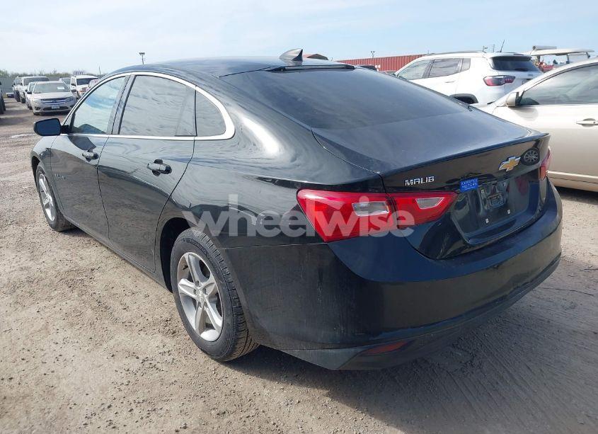 Photo 3 of 2019 Chevrolet Malibu 1LS (VIN 1G1ZB5ST1KF219936)