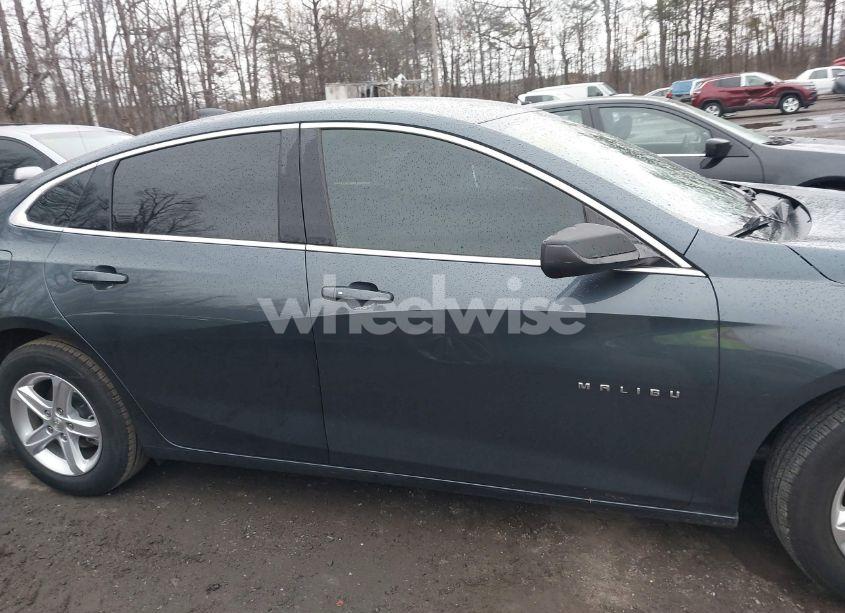 Photo 13 of 2019 Chevrolet Malibu 1LS (VIN 1G1ZB5ST1KF224943)