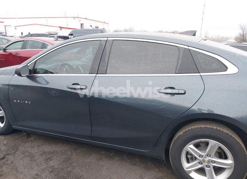 Photo 14 of 2019 Chevrolet Malibu 1LS (VIN 1G1ZB5ST1KF224943)