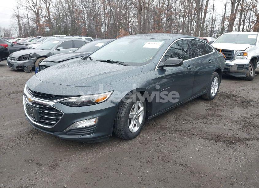 Photo 2 of 2019 Chevrolet Malibu 1LS (VIN 1G1ZB5ST1KF224943)