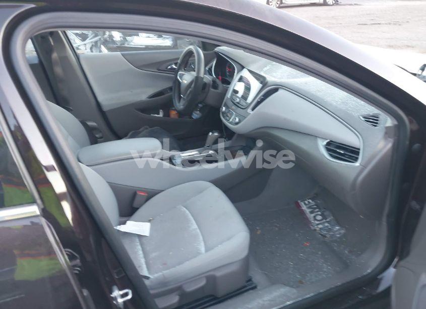 Photo 5 of 2020 Chevrolet Malibu FWD LS (VIN 1G1ZB5ST1LF086015)