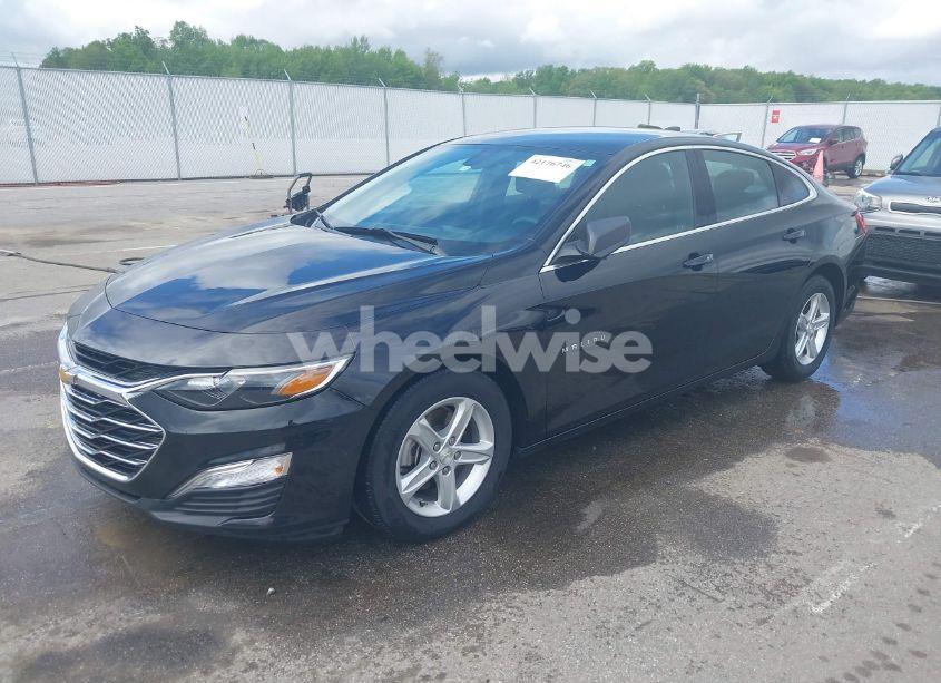 Photo 2 of 2020 Chevrolet Malibu FWD LS (VIN 1G1ZB5ST1LF097550)