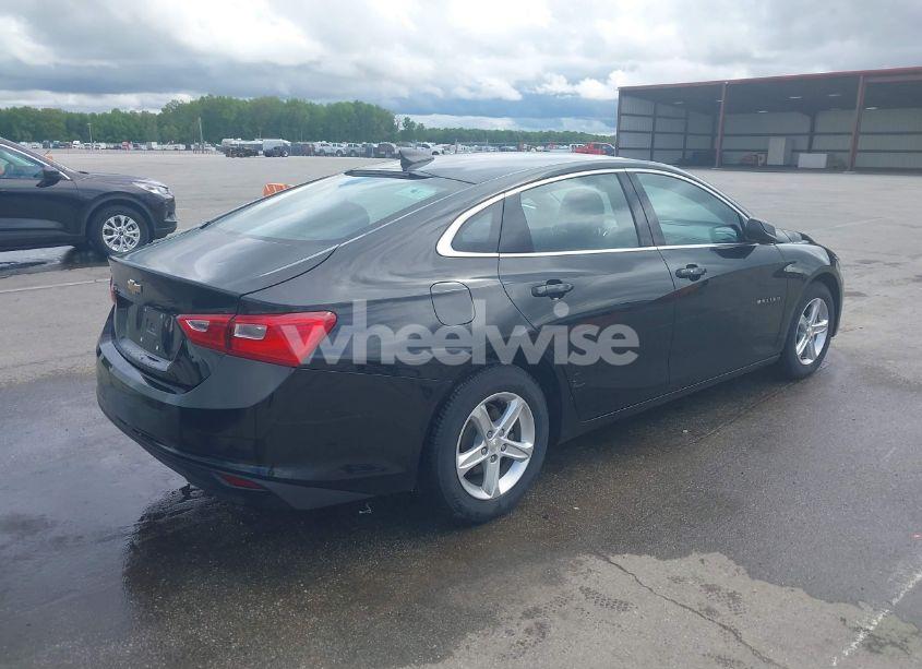 Photo 4 of 2020 Chevrolet Malibu FWD LS (VIN 1G1ZB5ST1LF097550)