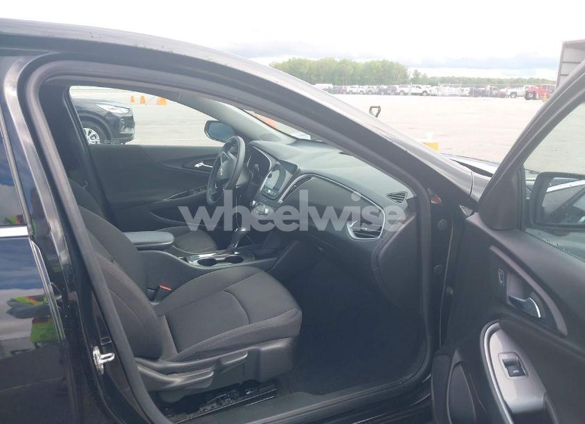 Photo 5 of 2020 Chevrolet Malibu FWD LS (VIN 1G1ZB5ST1LF097550)