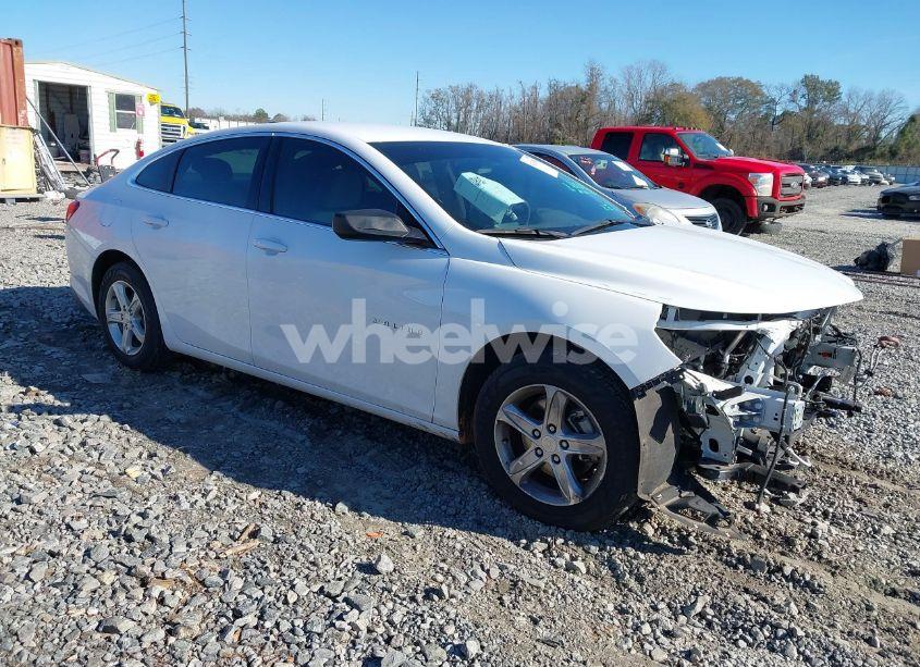 2020 Chevrolet Malibu FWD LS (VIN 1G1ZB5ST1LF148867) main photo