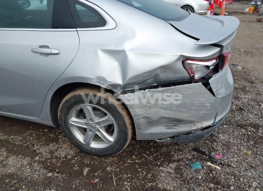 Photo 6 of 2021 Chevrolet Malibu FWD LS (VIN 1G1ZB5ST1MF089546)