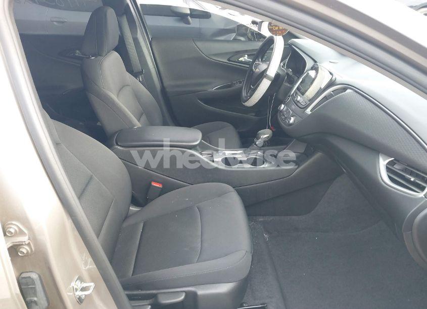 Photo 5 of 2022 Chevrolet Malibu FWD LS (VIN 1G1ZB5ST1NF189647)