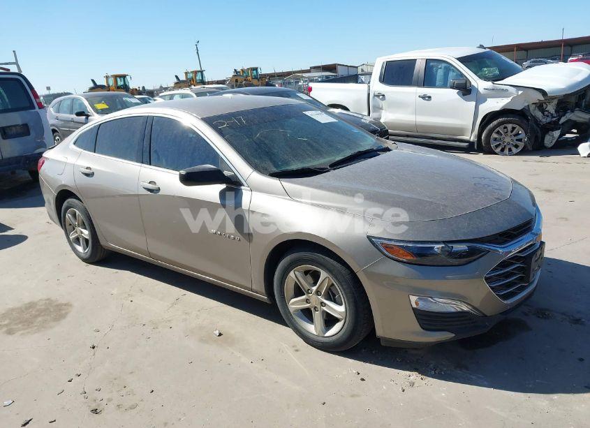 2022 Chevrolet Malibu FWD LS (VIN 1G1ZB5ST1NF190538) main photo