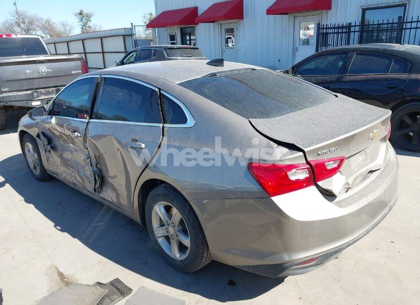 Photo 3 of 2022 Chevrolet Malibu FWD LS (VIN 1G1ZB5ST1NF190538)