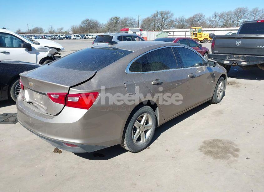Photo 4 of 2022 Chevrolet Malibu FWD LS (VIN 1G1ZB5ST1NF190538)