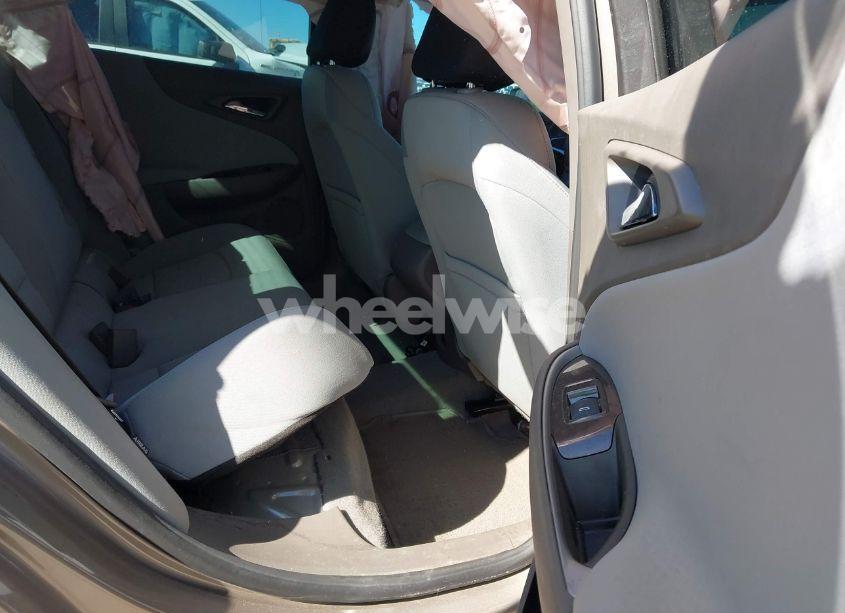 Photo 8 of 2022 Chevrolet Malibu FWD LS (VIN 1G1ZB5ST1NF190538)