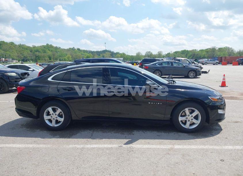 Photo 13 of 2022 Chevrolet Malibu FWD LS (VIN 1G1ZB5ST1NF207936)