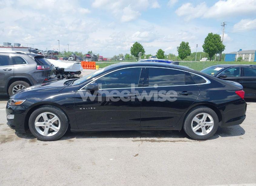 Photo 14 of 2022 Chevrolet Malibu FWD LS (VIN 1G1ZB5ST1NF207936)