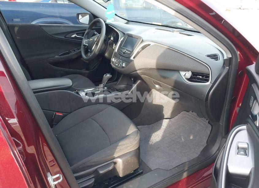 Photo 5 of 2016 Chevrolet Malibu LS (VIN 1G1ZB5ST2GF200853)