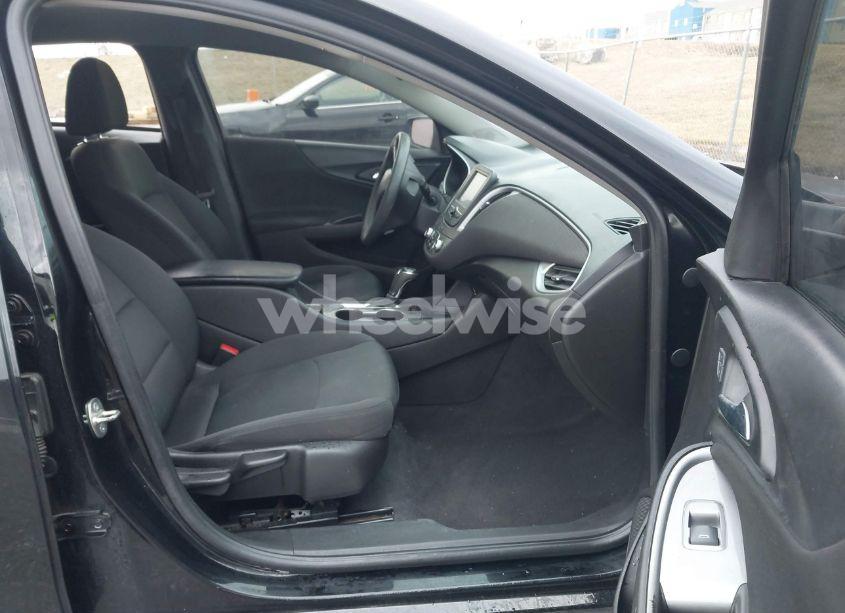 Photo 5 of 2016 Chevrolet Malibu LS (VIN 1G1ZB5ST2GF257859)