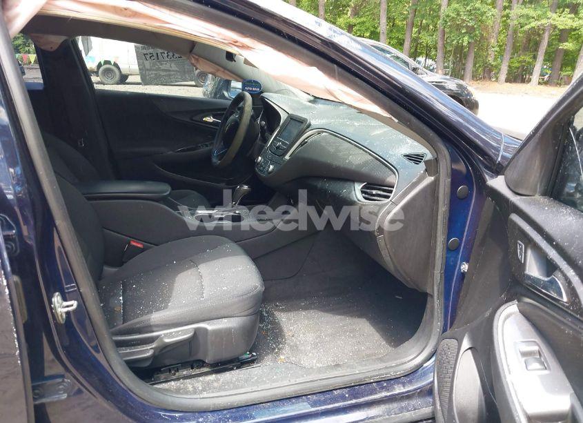 Photo 5 of 2016 Chevrolet Malibu LS (VIN 1G1ZB5ST2GF321771)