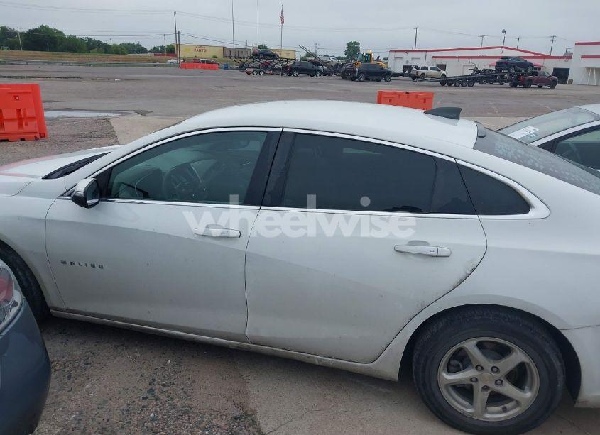 Photo 14 of 2016 Chevrolet Malibu LS (VIN 1G1ZB5ST2GF342667)