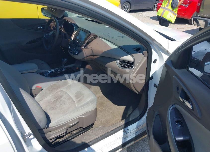 Photo 5 of 2016 Chevrolet Malibu LS (VIN 1G1ZB5ST2GF342667)