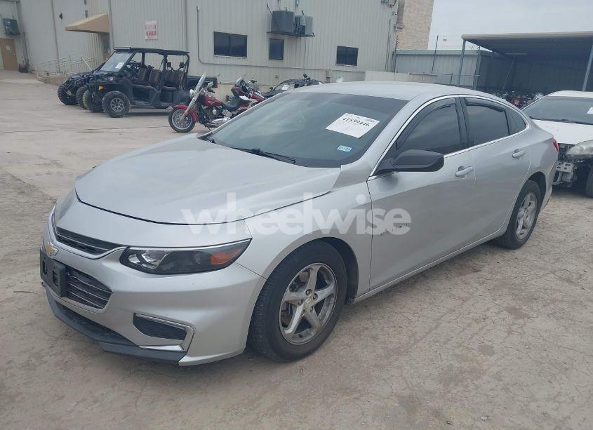 Photo 2 of 2016 Chevrolet Malibu LS (VIN 1G1ZB5ST2GF352387)