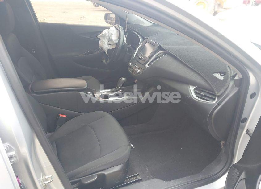 Photo 5 of 2016 Chevrolet Malibu LS (VIN 1G1ZB5ST2GF352387)