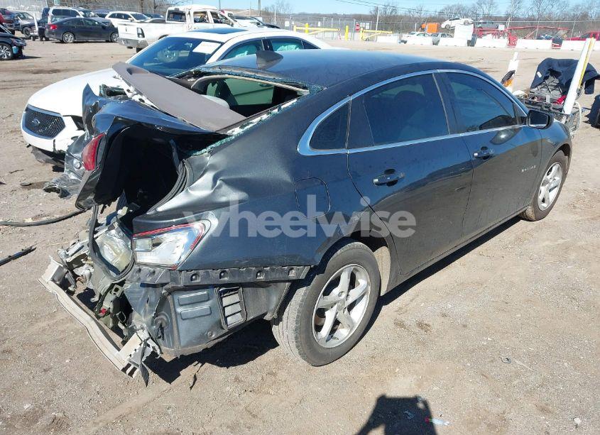 Photo 4 of 2017 Chevrolet Malibu LS (VIN 1G1ZB5ST2HF115819)