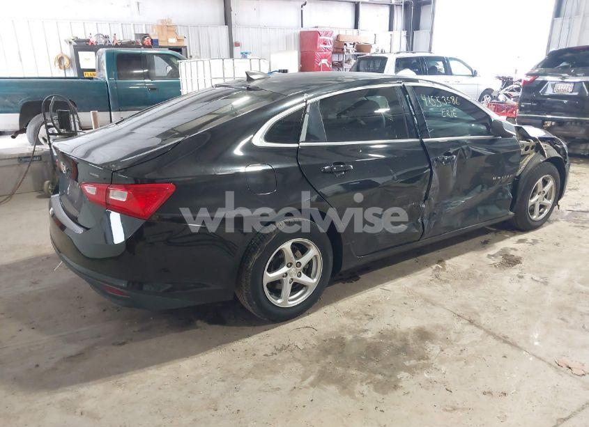 Photo 4 of 2017 Chevrolet Malibu LS (VIN 1G1ZB5ST2HF127257)