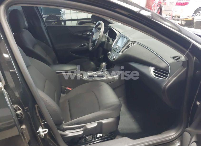 Photo 5 of 2017 Chevrolet Malibu LS (VIN 1G1ZB5ST2HF127257)