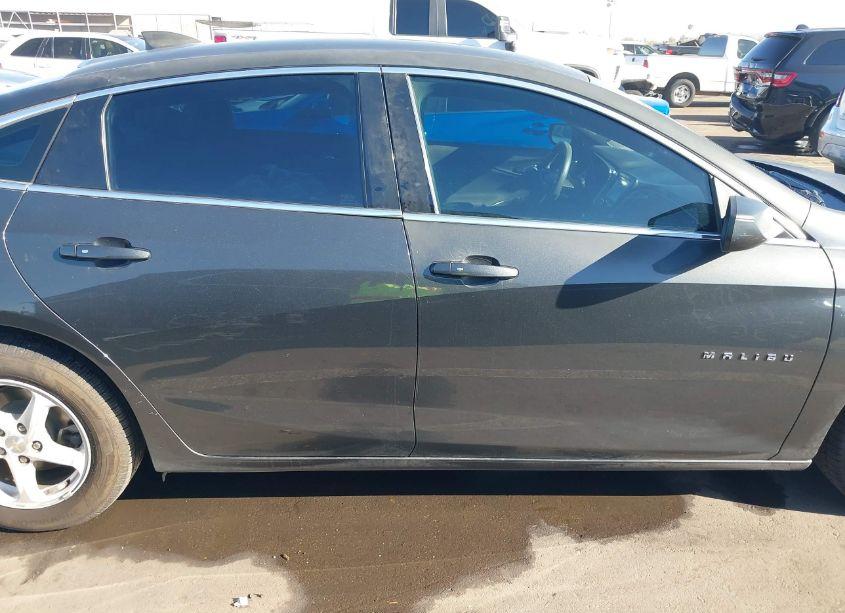 Photo 14 of 2017 Chevrolet Malibu LS (VIN 1G1ZB5ST2HF135455)